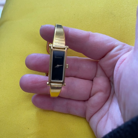 Vintage Gucci Watch - Picture 7 of 11
